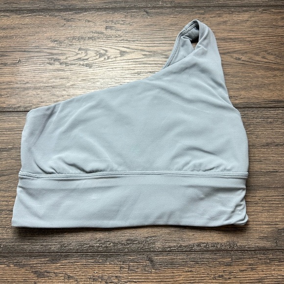 lululemon athletica Gray One-Shoulder Crop Top - Picture 2 of 4